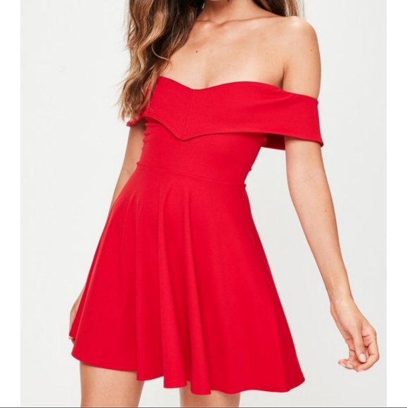 Missguided Bardot off the shoulder red skater mini dress size small - Picture 2 of 4
